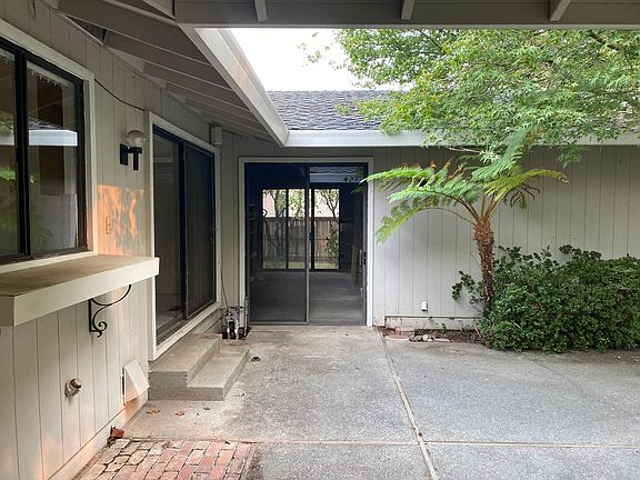 4th image of 6480 Havenside Dr #1