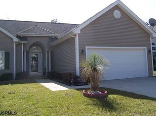3 La Costa Dr, Egg Harbor Township, NJ 08234