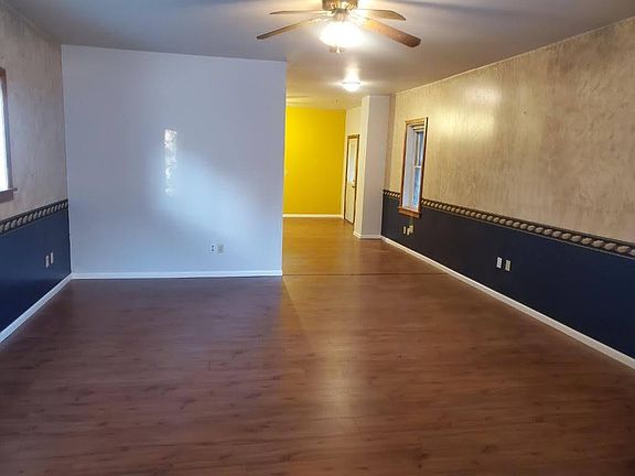 4th image of 371 Kline Ave