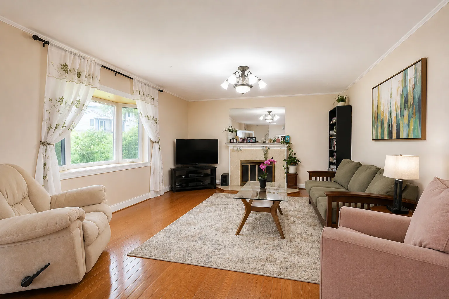 3 bed, 1656 sqft, $4,750 — Photo 4