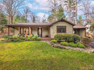 316 Crystal Spring Dr, Laurel Park, NC 28739