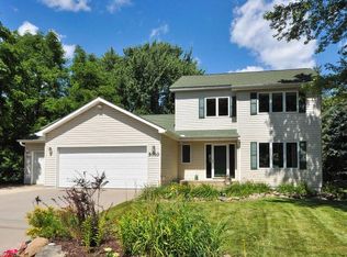 5010 Woodland Rd, Mound, MN 55364