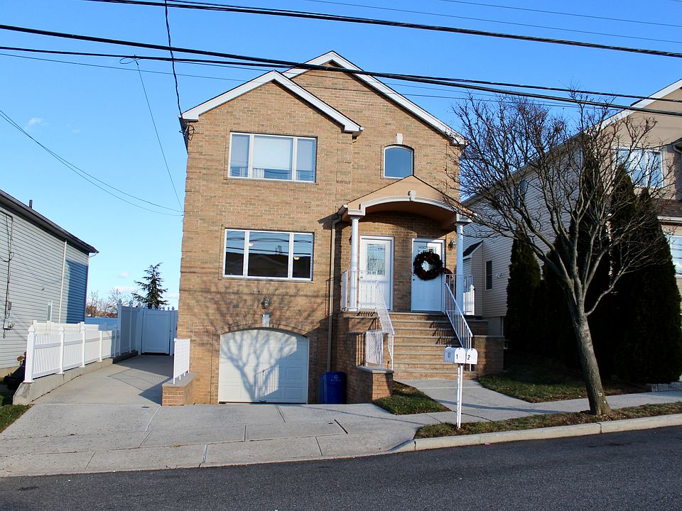 1st image of 621 Marcy Ave Floor 1