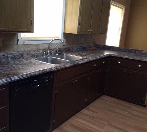 3rd image of 8297 Mosswood Dr