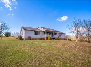 82 Sunset View Ln, Ohiopyle, PA 15470