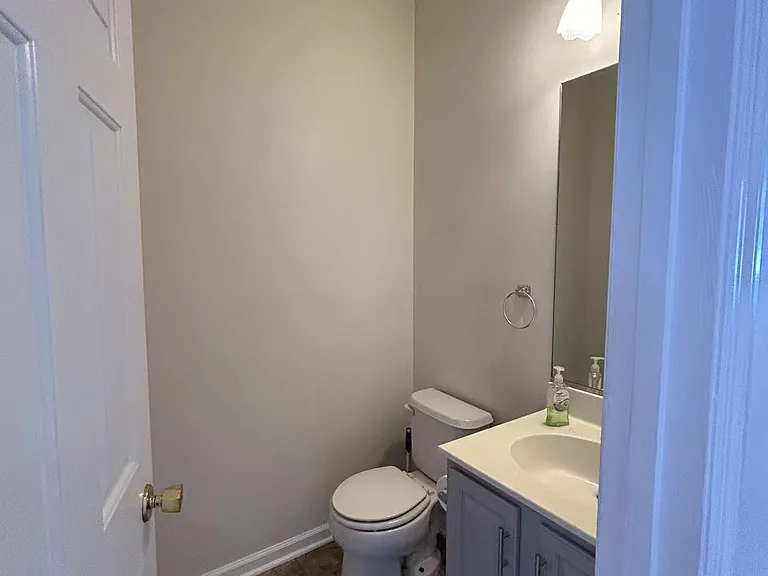 215 Spring Lake Dr — Photo 25