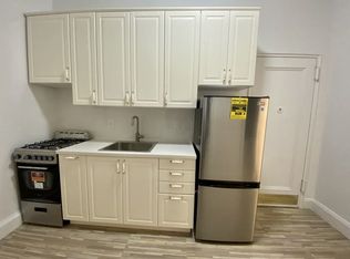 208 E 87th St #1W, New York, NY 10128