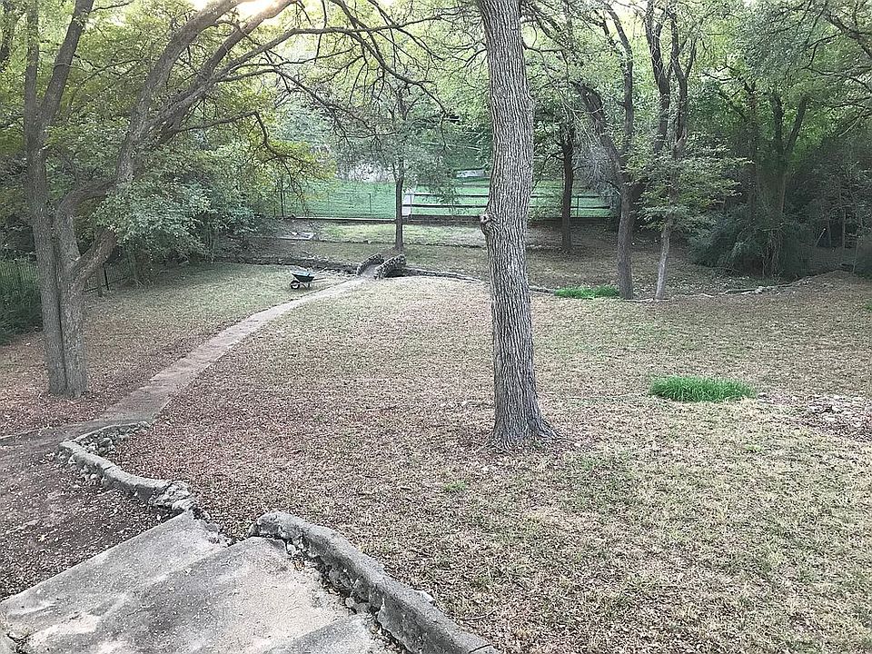 2nd image of 4108 Hildring Dr W