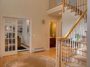 2 Kelley Ln, Wayland, MA 01778