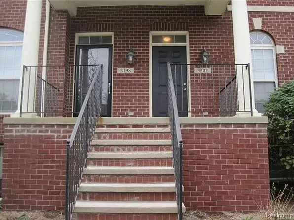 3202 Camden Dr, Troy, MI 48084