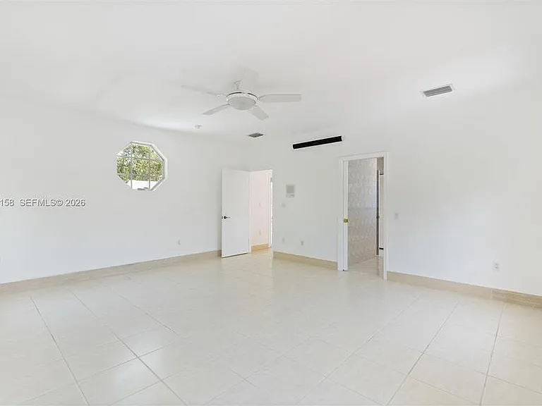 145 W Sunrise Ave — Photo 28
