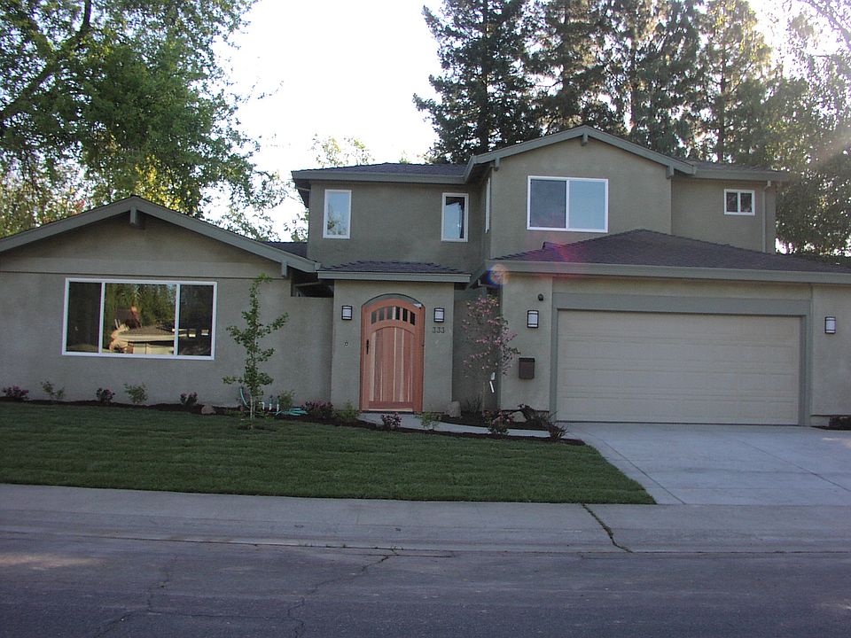 2nd image of 333 Outrigger Way
