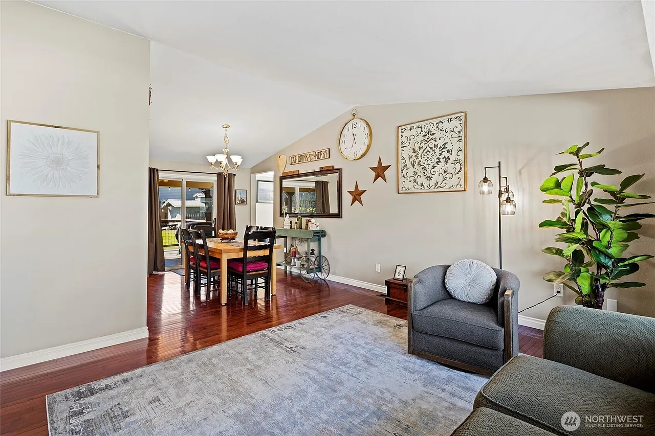 3804 199th St SE — Photo 3