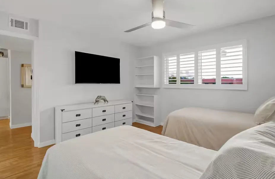 170 Turtle Lake Ct — Photo 3