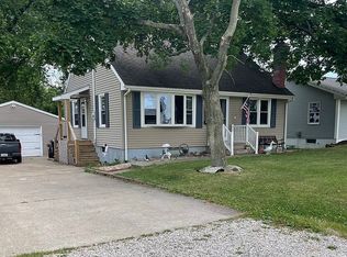 1877 Linsley St, Washington, IL 61571