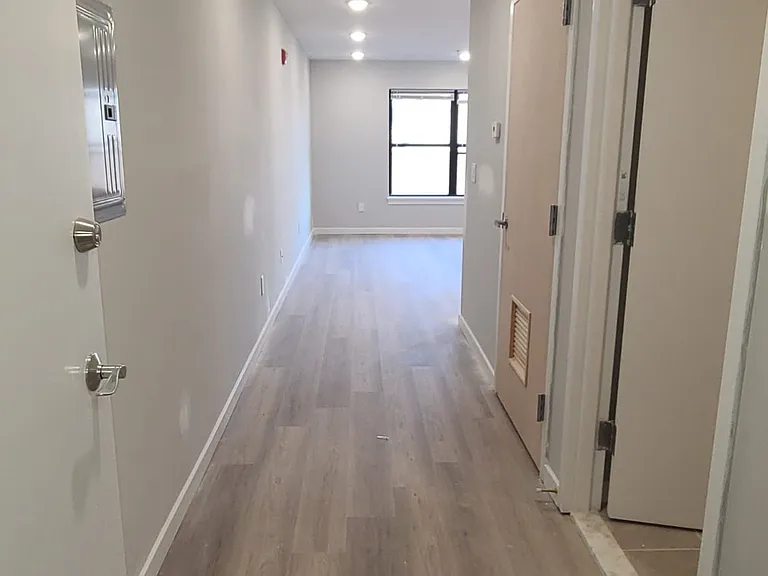 198 Harrison St #402 — Photo 3