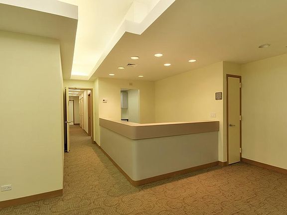 3rd image of 345 E 37th St Rm 208