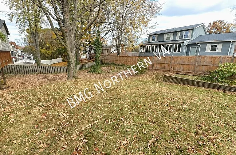 8957 Rolling Rd — Photo 3