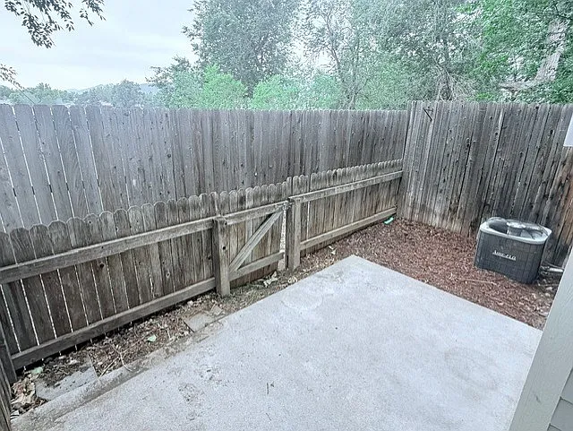 2905 Neil Dr #14 — Photo 31