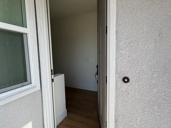 17045 Aldergrove Ct, Lathrop, CA