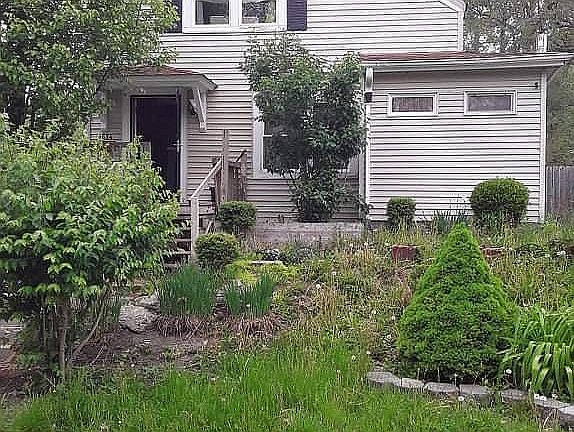 3rd image of 1614 N Temple Ave