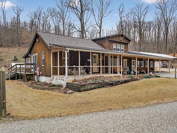 4th image of 370 Hencken Hollow Ln