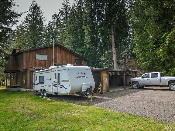 2nd image of 10934 Creekwood Dr SW