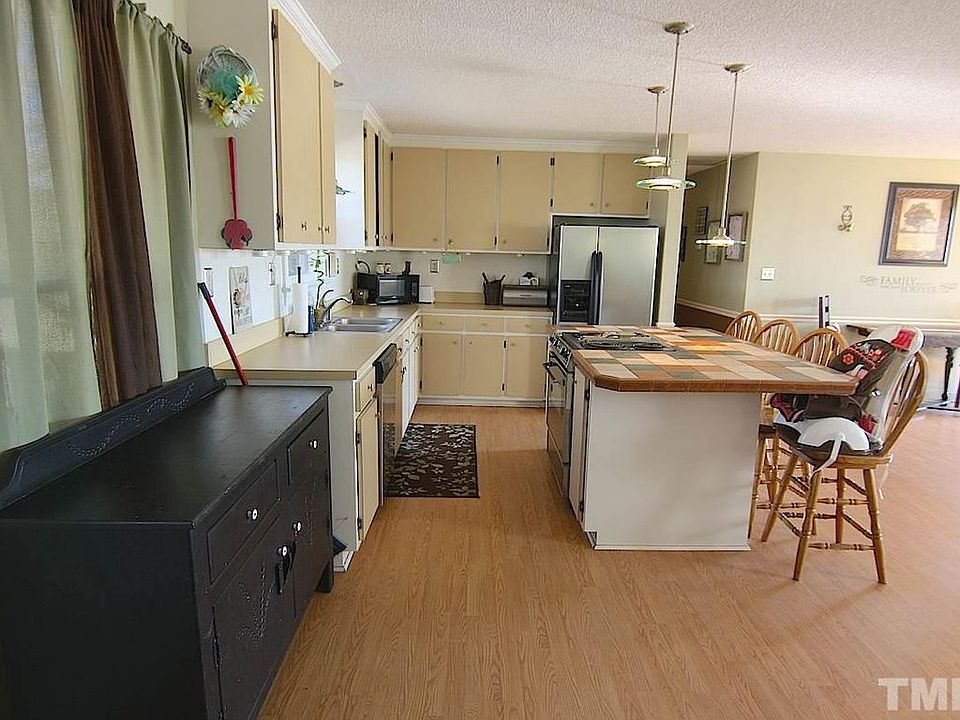 1st image of 303 Smiths Winding Ln