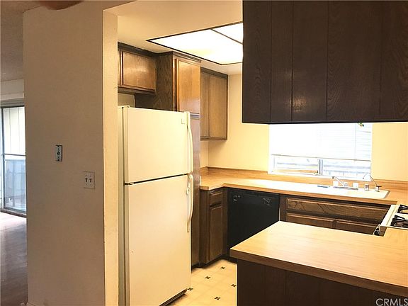 5th image of 434 W 223rd St Unit 226