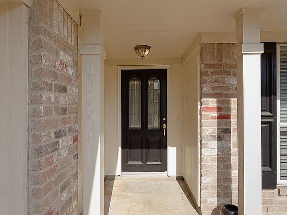 3rd image of 1802 Concho River Ct