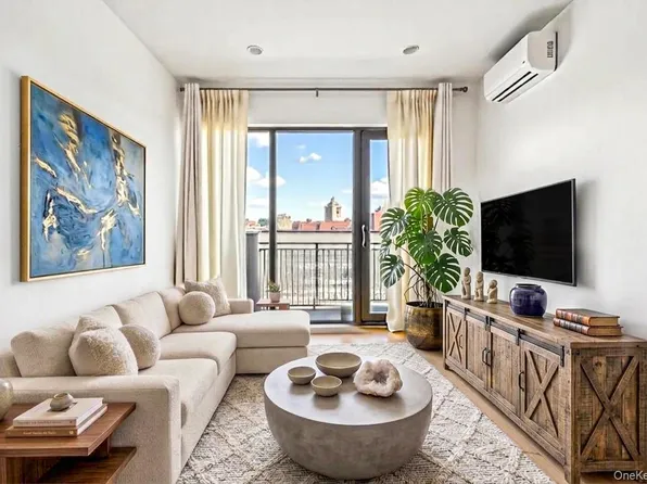 6296 Woodhaven Boulevard #6I, Rego Park, NY 11374