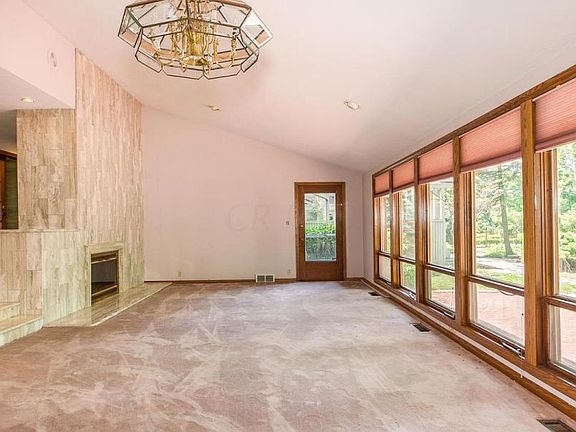 5th image of 4857 Stonehaven Dr