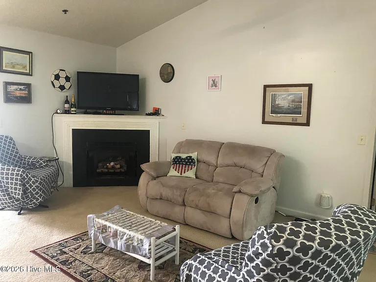 1605 Willoughby Park Ct #7 — Photo 2