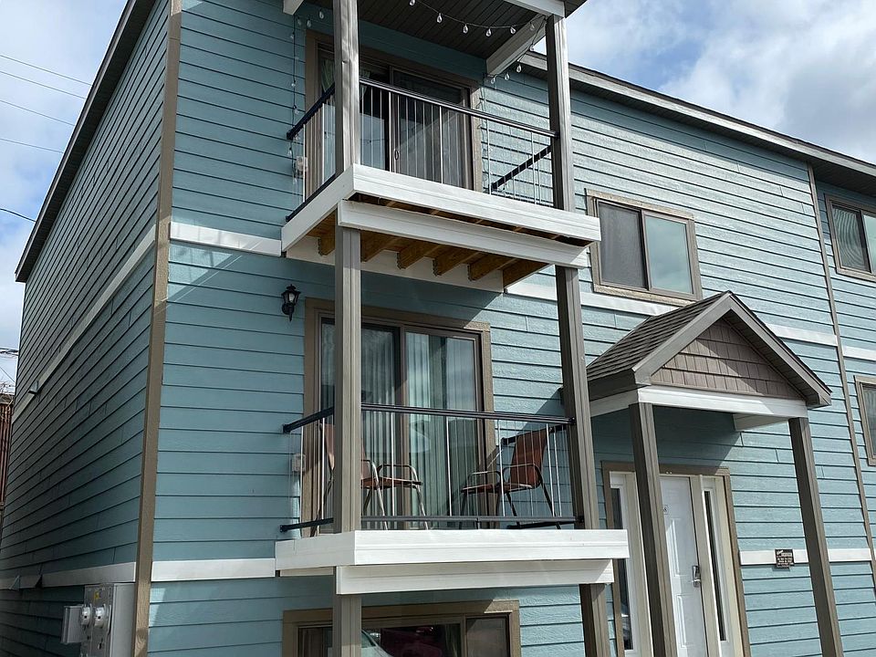 1st image of 168 W 2nd St #1