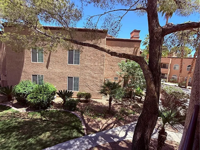9325 W Desert Inn Rd #260 — Photo 37