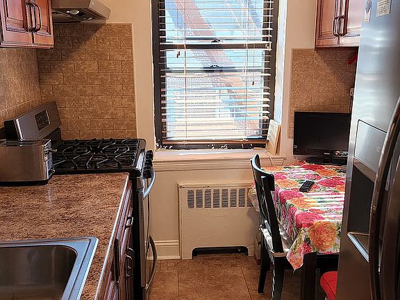 5th image of 32-40 92nd St APT 607