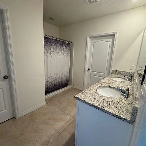 9752 Black Walnut Dr — Photo 16