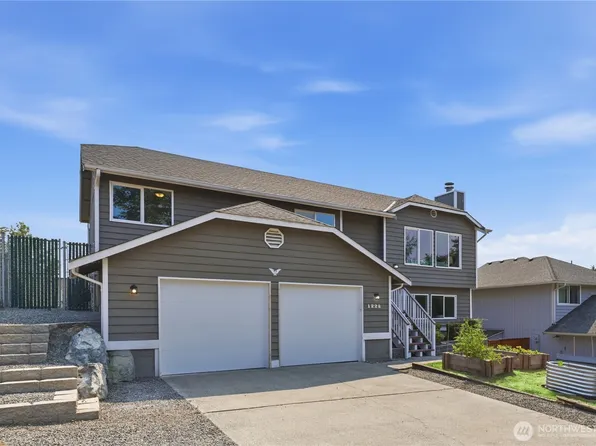 1228 223rd Street SW, Bothell, WA 98021