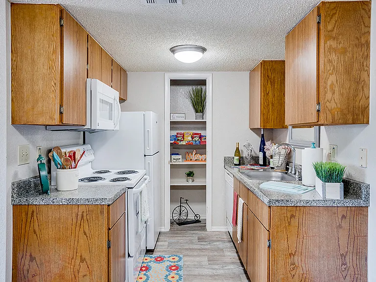 Two Bedroom A - 2 Bed / 2 Bath - 950 Sq.Ft.