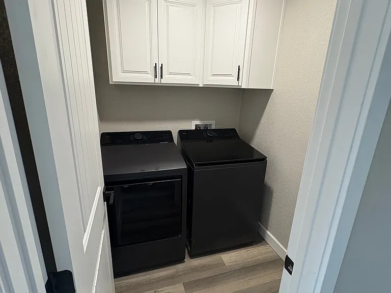 4402 E Mitchell Dr — Photo 26