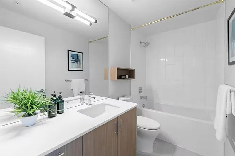 Burnaby Apartment for rent - 2 Bedrooms — photo 9