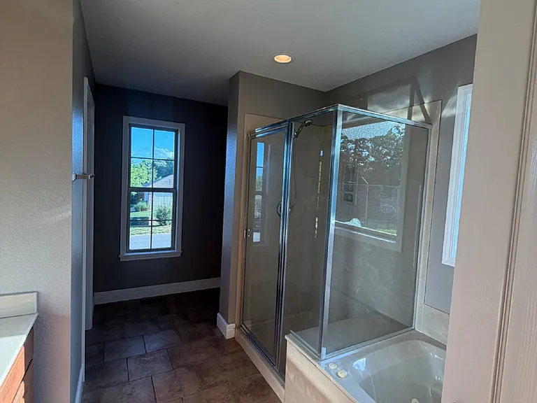260 Roundhill Rd — Photo 14