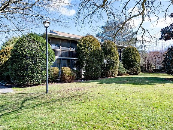 3rd image of 33788 Walnut Grove Dr Unit 6