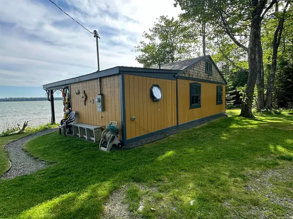 211 Rays Point Road, Milbridge, ME 04658