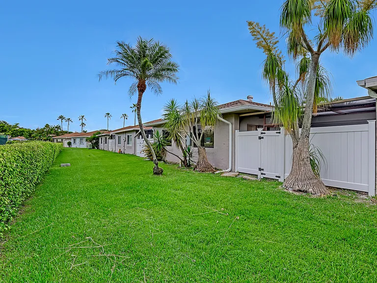 14735 Wildflower Ln — Photo 30