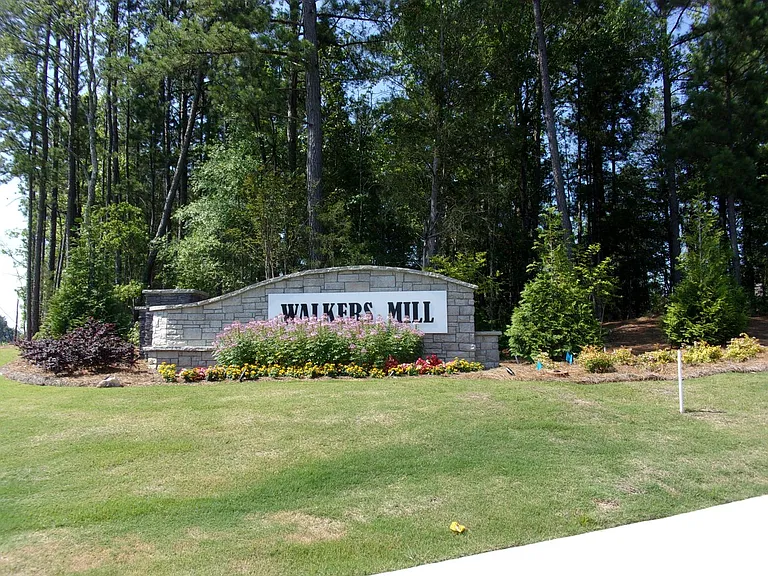812 Wood Village Dr — Photo 33