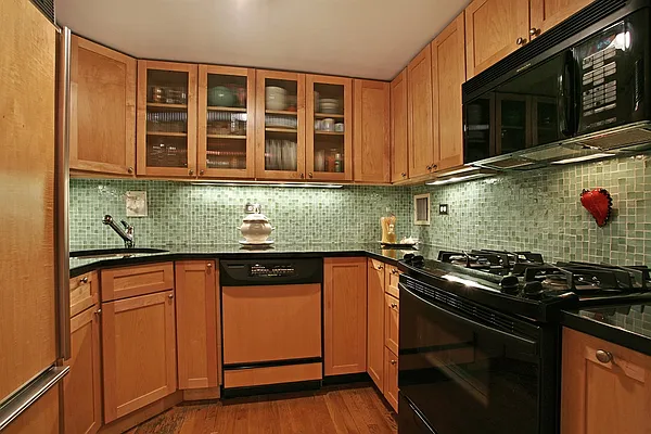 Sold by Corcoran | media 3