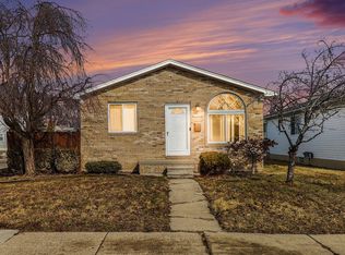 17245 Martin Rd, Roseville, MI 48066