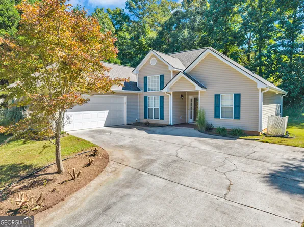 530 Greenfield Dr, Statham, GA 30666