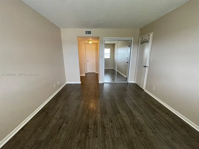 4700 Washington St #507 — Photo 7